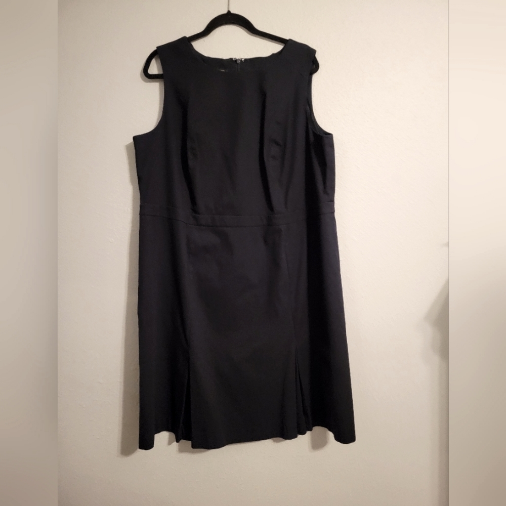 Talbots Cotton Blend Navy Sleeveless Dress with Kick Pleats 18w